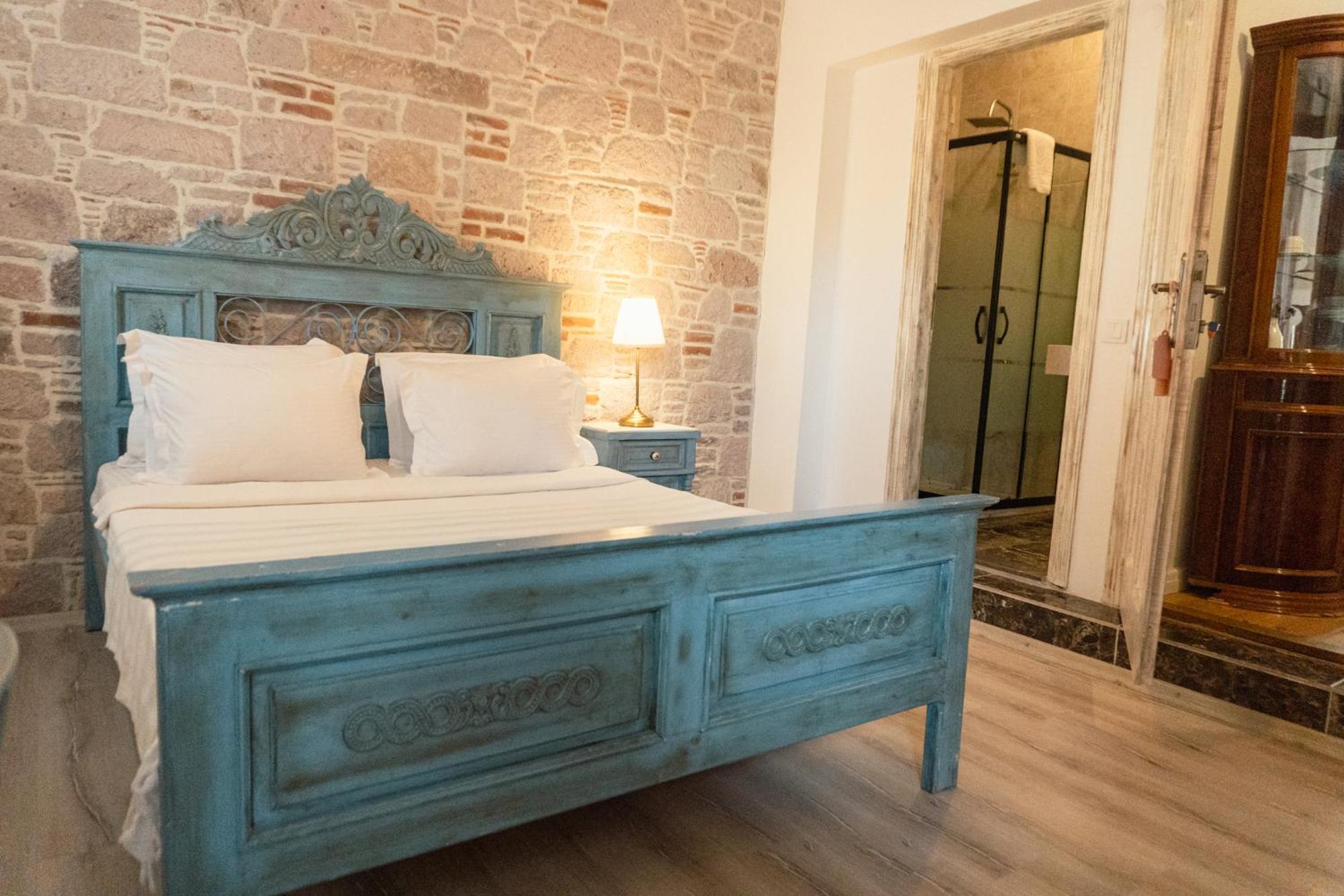 Cunda Mor Limon Otel Айвалик Екстер'єр фото