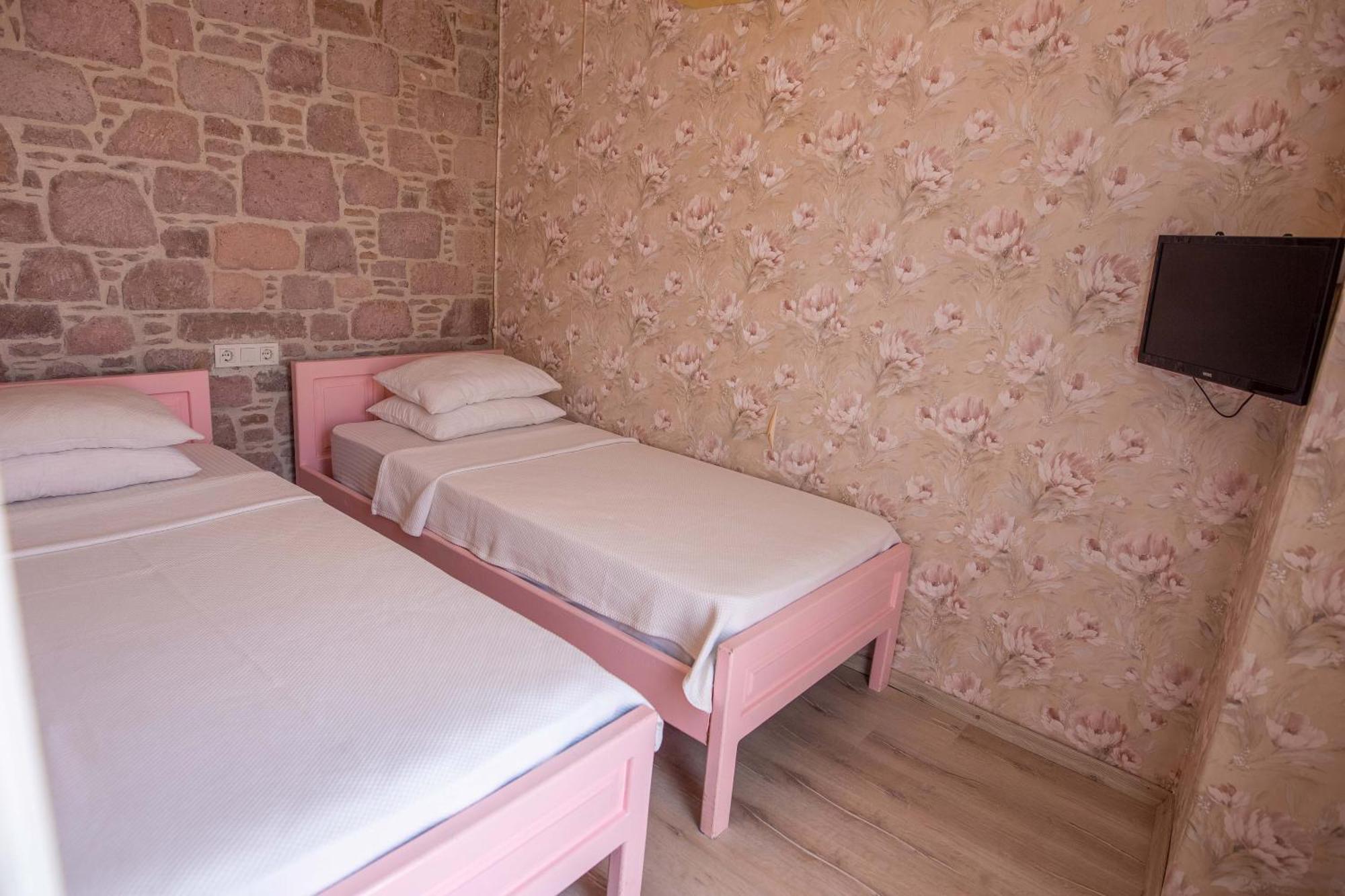 Cunda Mor Limon Otel Айвалик Екстер'єр фото