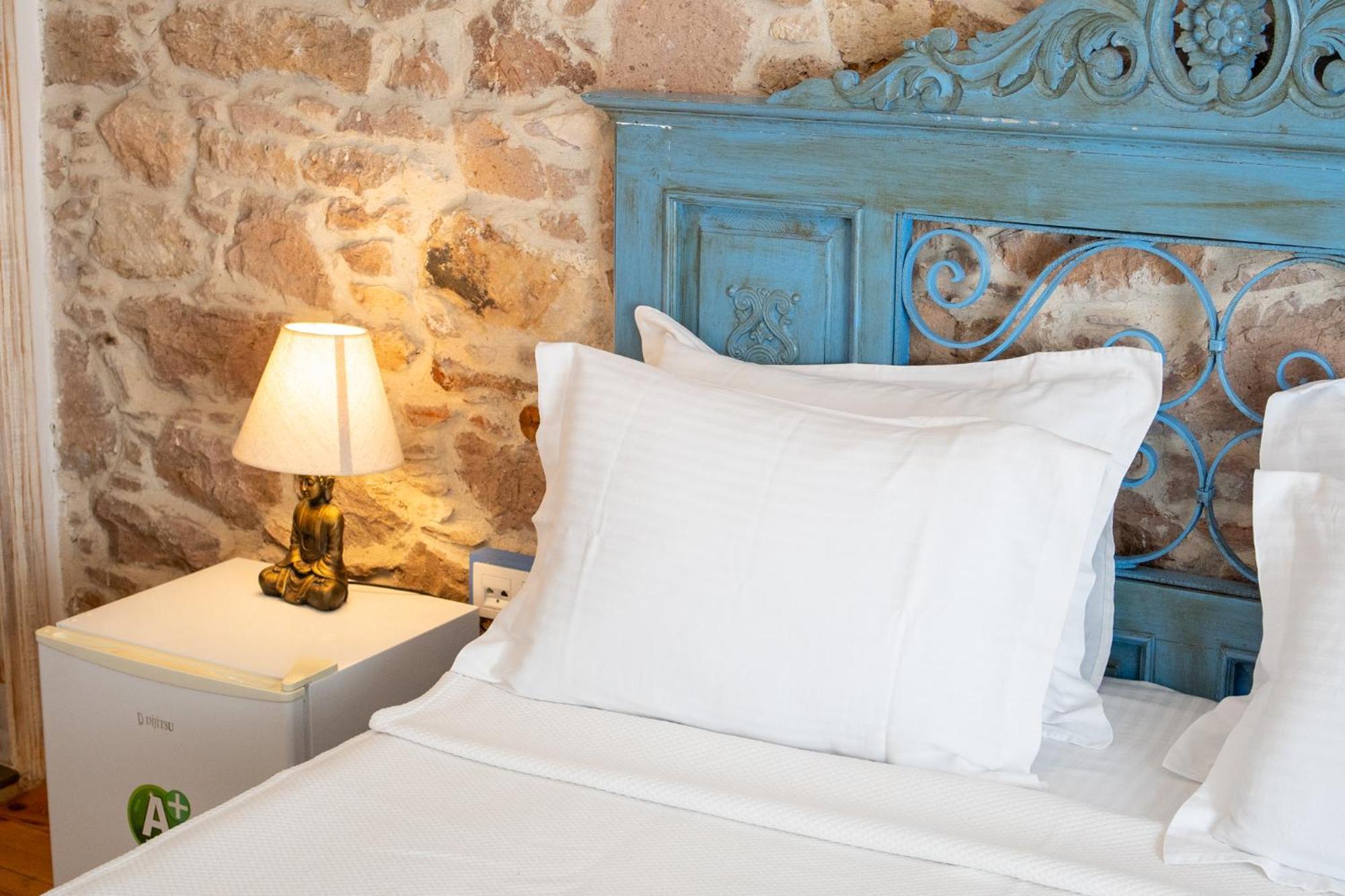 Cunda Mor Limon Otel Айвалик Екстер'єр фото
