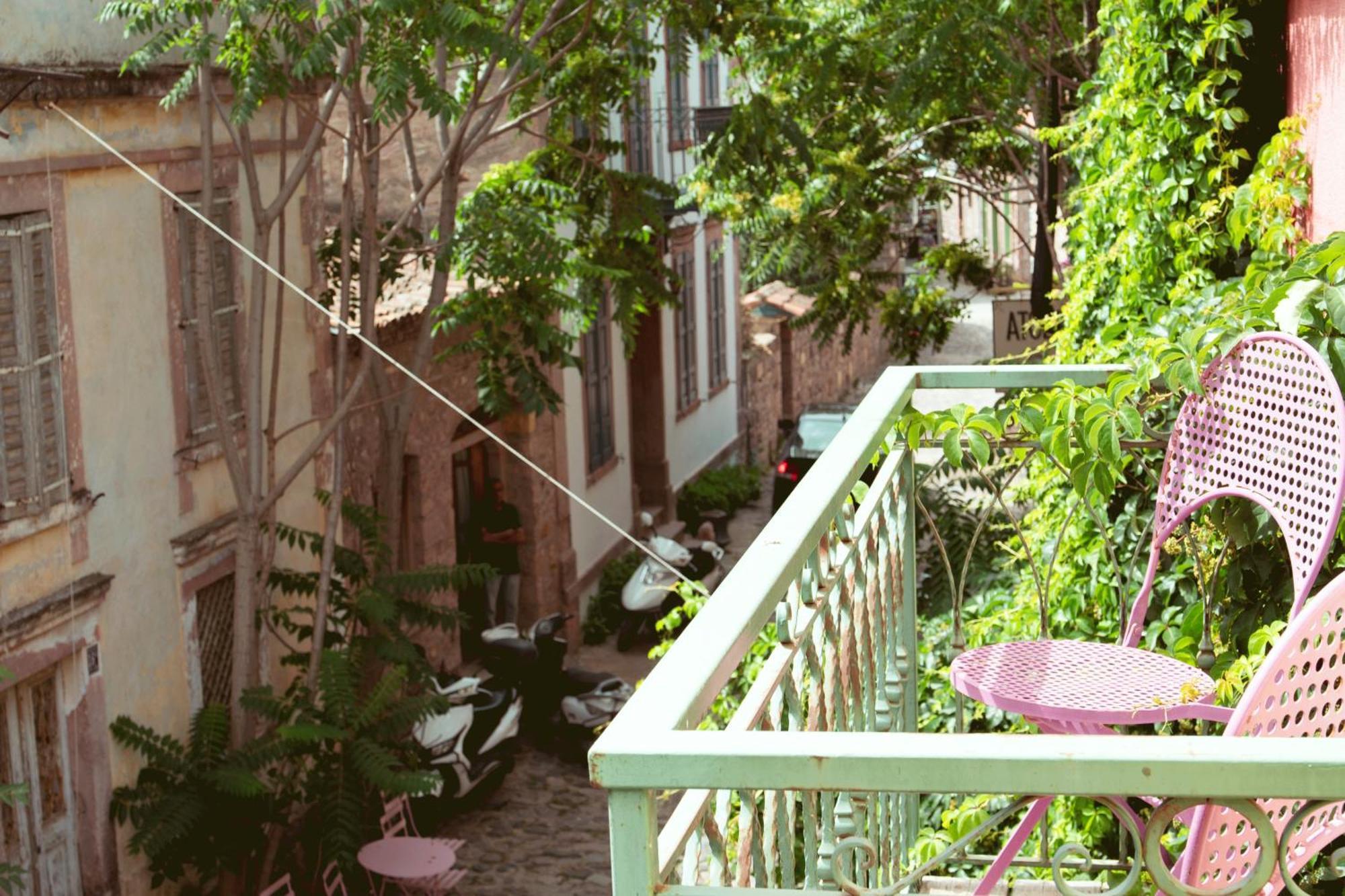 Cunda Mor Limon Otel Айвалик Екстер'єр фото