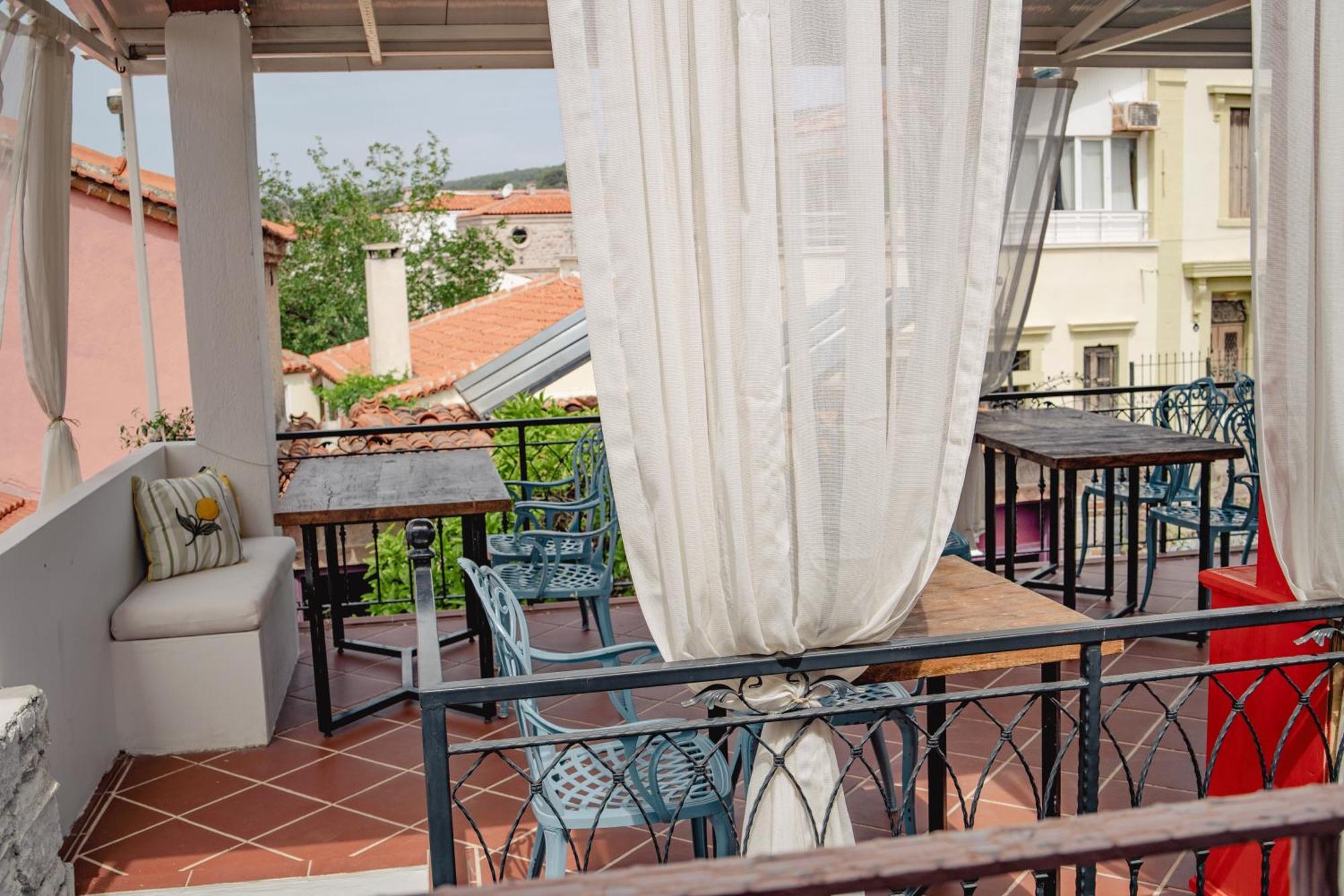 Cunda Mor Limon Otel Айвалик Екстер'єр фото